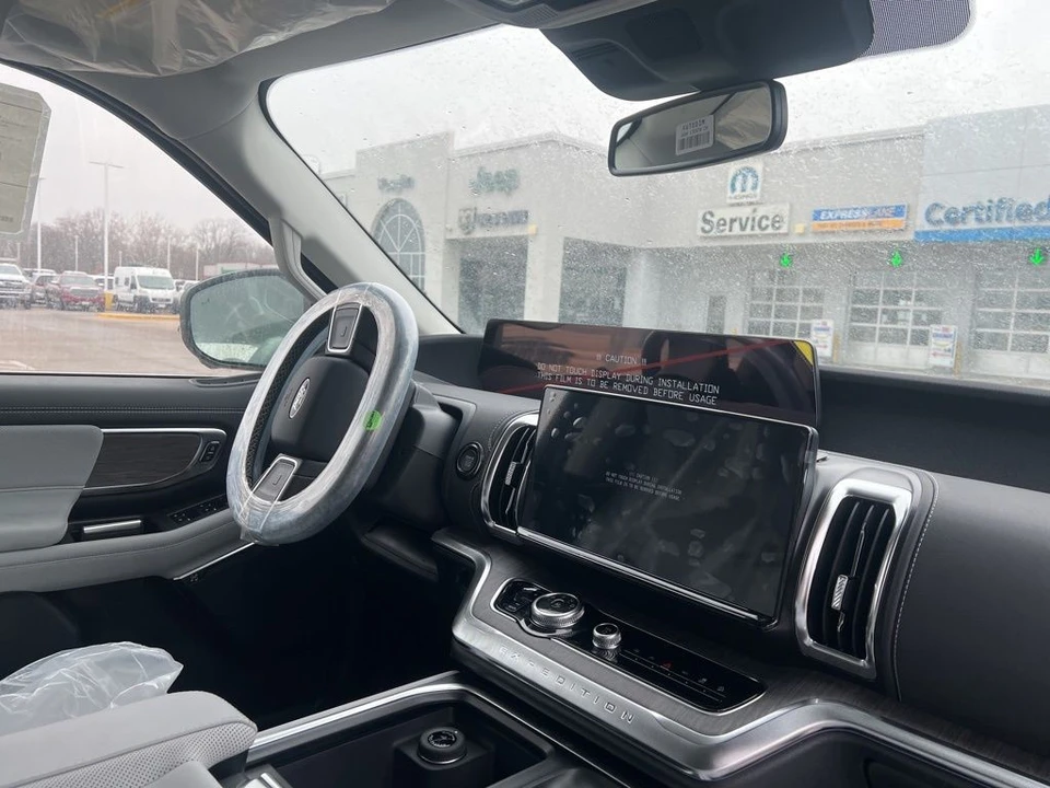 2026 Ford Expedition 5th Gen - Image 10 of 12