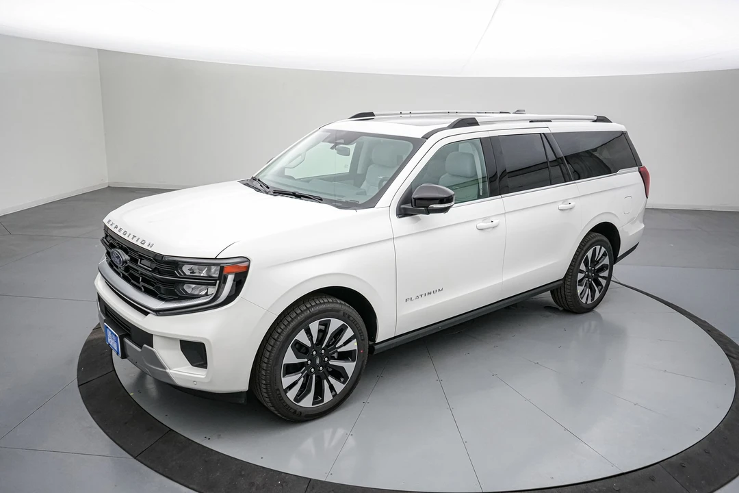 2026 Ford Expedition 5th Gen - Image 9 of 21