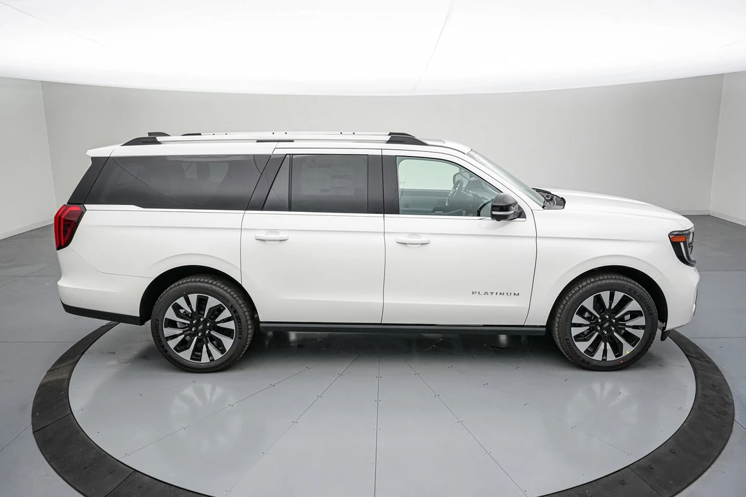 2026 Ford Expedition 5th Gen - Image 4 of 21