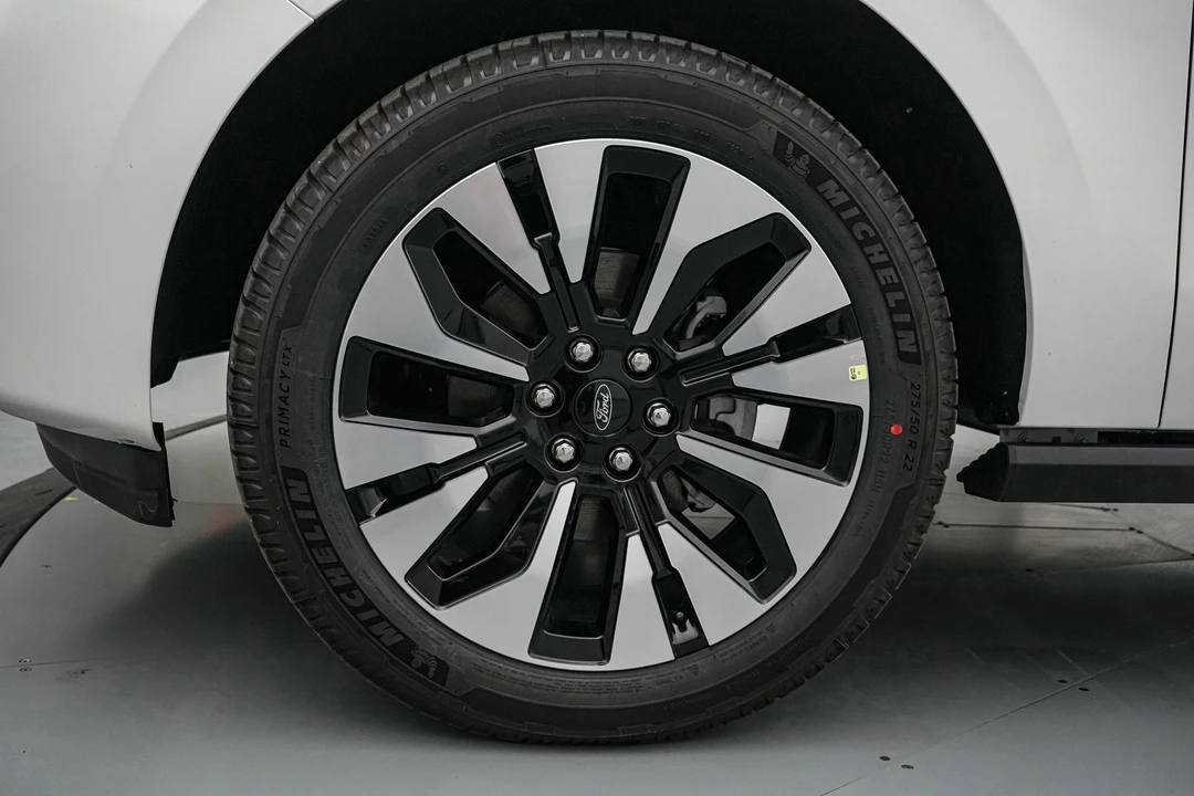 2026 Ford Expedition 5th Gen - Image 11 of 21