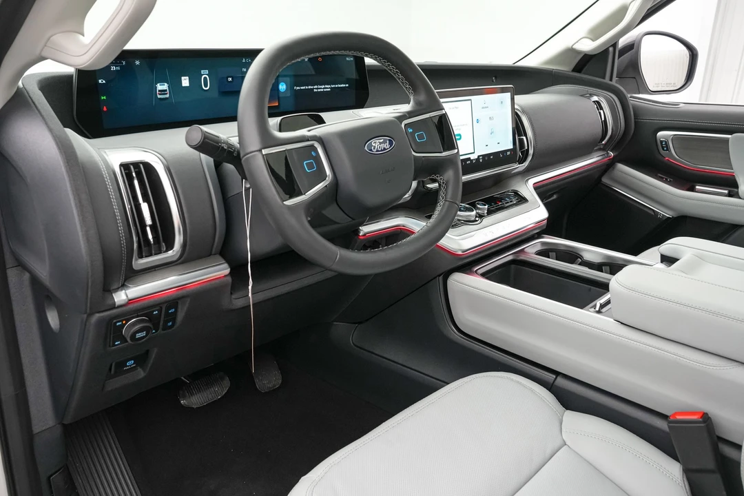 2026 Ford Expedition 5th Gen - Image 14 of 21