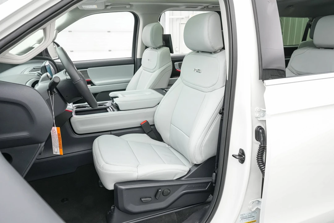 2026 Ford Expedition 5th Gen - Image 13 of 21