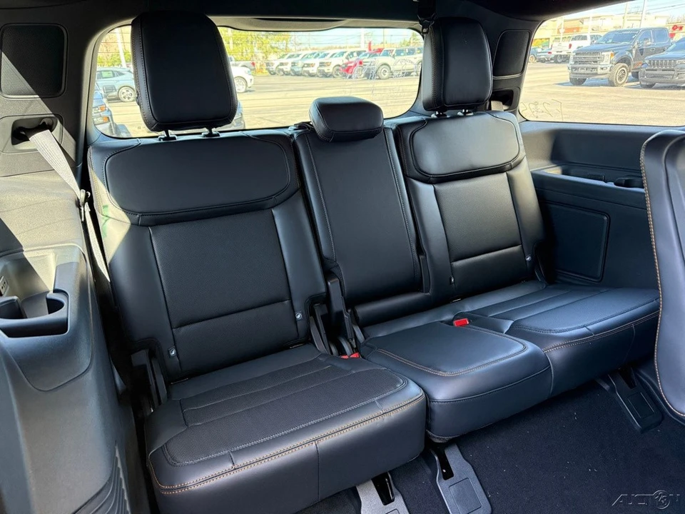2026 Ford Expedition 5th Gen - Image 18 of 21