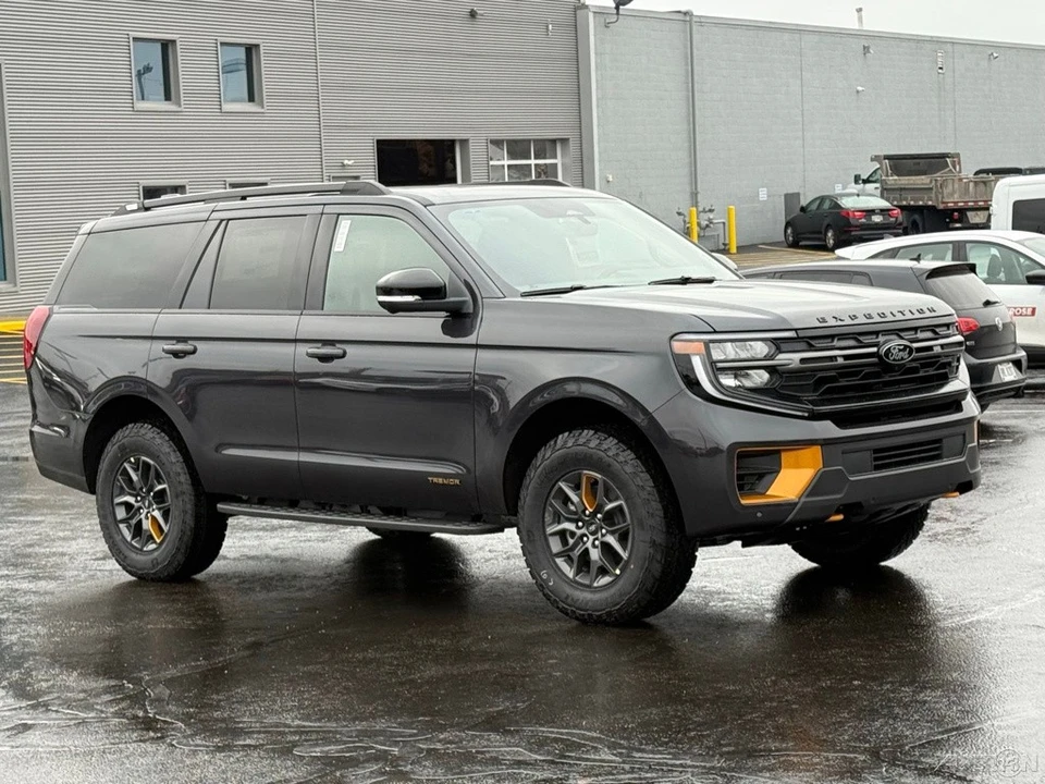 2026 Ford Expedition 5th Gen - Image 9 of 12