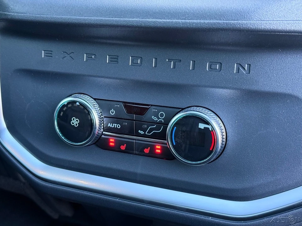 2026 Ford Expedition 5th Gen - Image 15 of 21