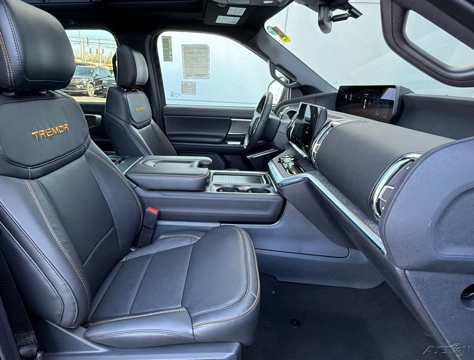 2026 Ford Expedition 5th Gen - Image 17 of 21