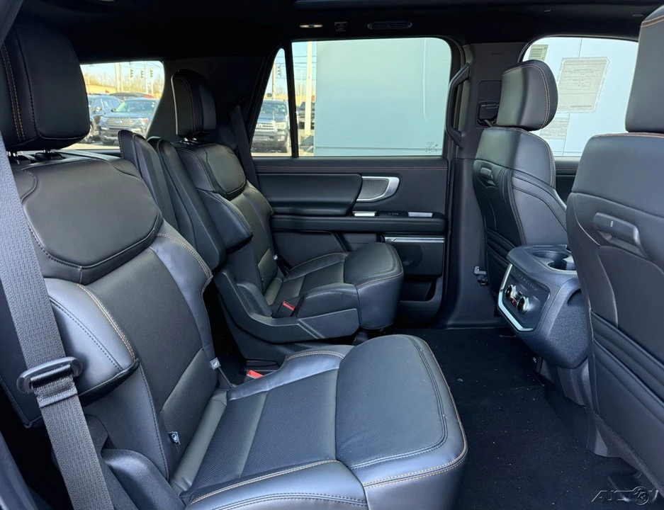 2026 Ford Expedition 5th Gen - Image 14 of 21