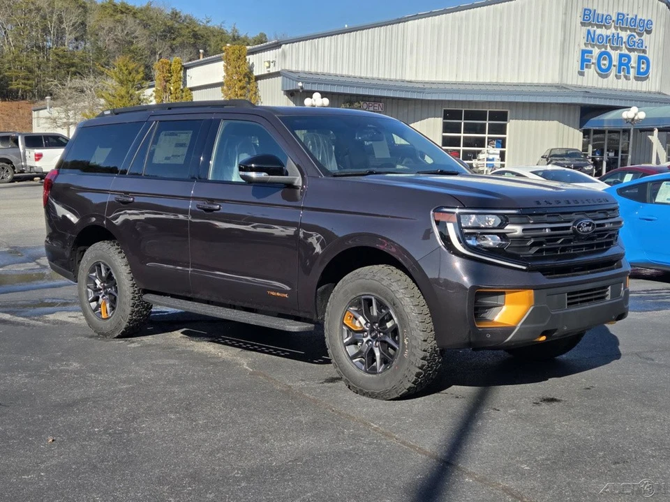 2026 Ford Expedition 5th Gen - Image 2 of 20