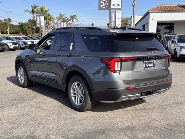 2026 Ford Explorer 6th Gen - Image 10 of 12