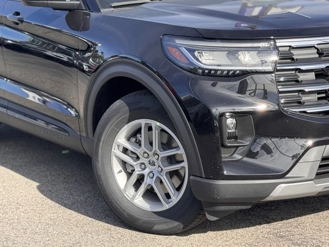 2026 Ford Explorer 6th Gen - Image 4 of 12