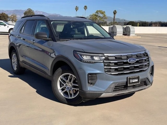 2026 Ford Explorer 6th Gen - Image 2 of 12