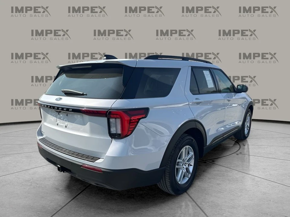 2026 Ford Explorer 6th Gen - Image 5 of 21