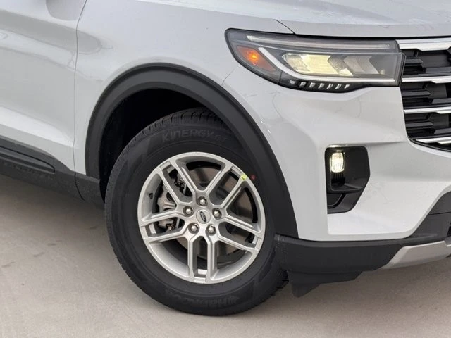 2026 Ford Explorer 6th Gen - Image 4 of 12