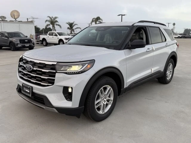 2026 Ford Explorer 6th Gen - Image 7 of 12