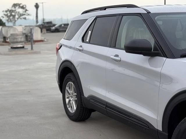 2026 Ford Explorer 6th Gen - Image 5 of 12