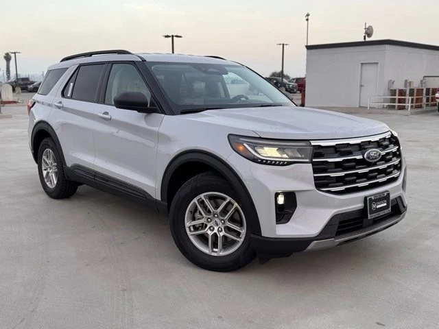 2026 Ford Explorer 6th Gen - Image 2 of 12