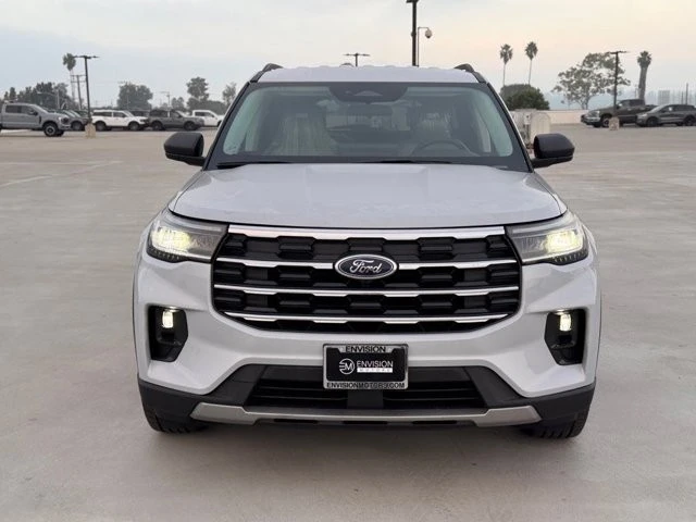2026 Ford Explorer 6th Gen - Image 6 of 12