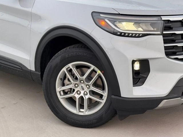 2026 Ford Explorer 6th Gen - Image 4 of 12