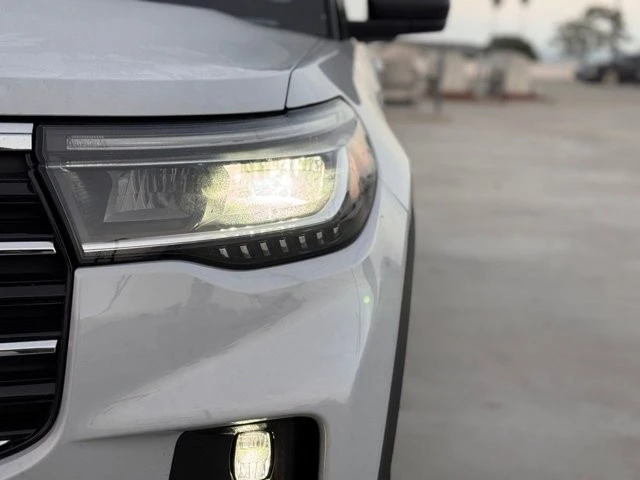 2026 Ford Explorer 6th Gen - Image 8 of 12