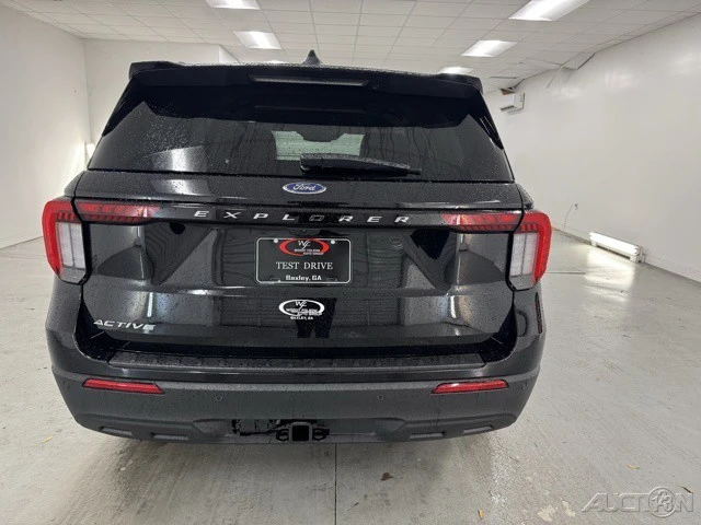 2026 Ford Explorer 6th Gen - Image 5 of 12
