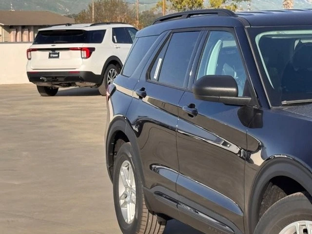 2026 Ford Explorer 6th Gen - Image 5 of 12
