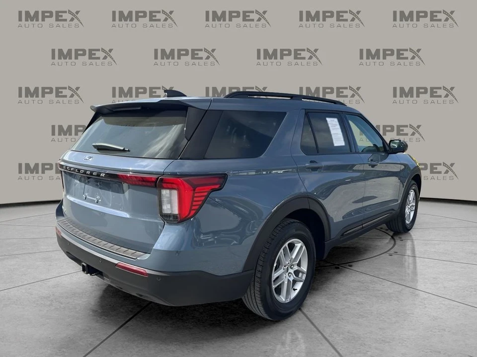 2026 Ford Explorer 6th Gen - Image 5 of 21