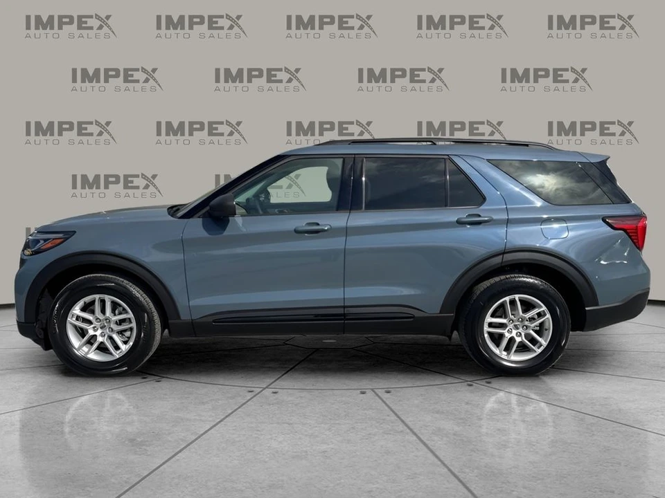 2026 Ford Explorer 6th Gen - Image 2 of 21