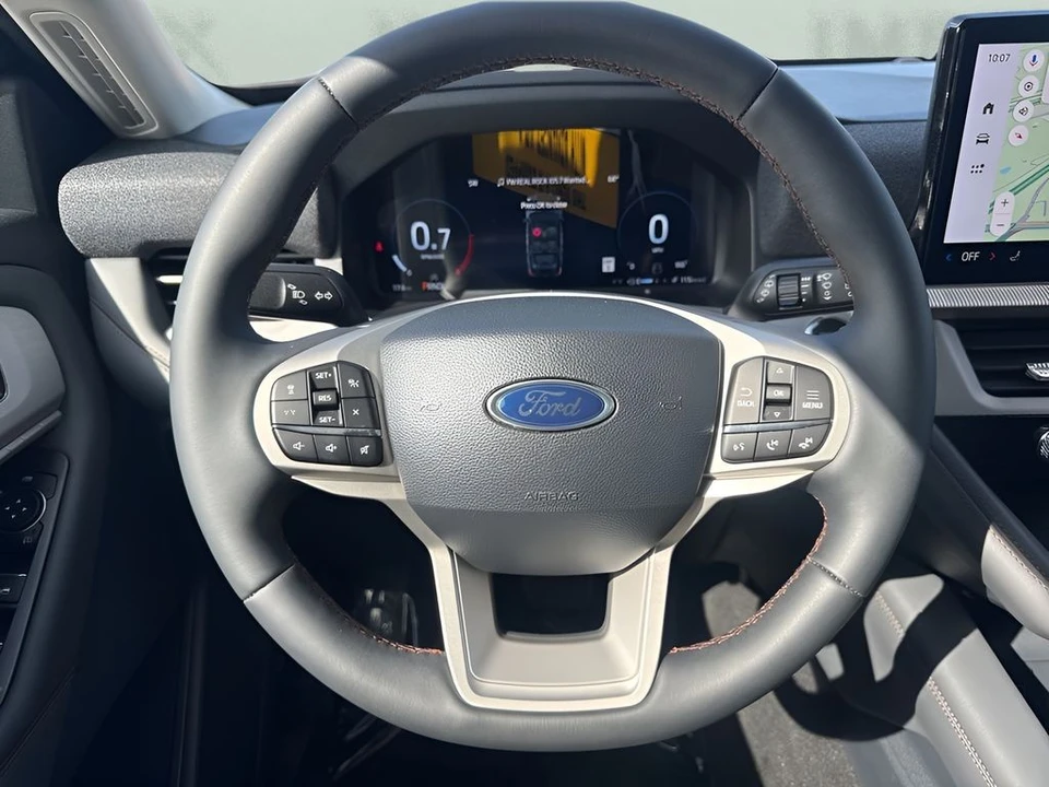 2026 Ford Explorer 6th Gen - Image 13 of 21