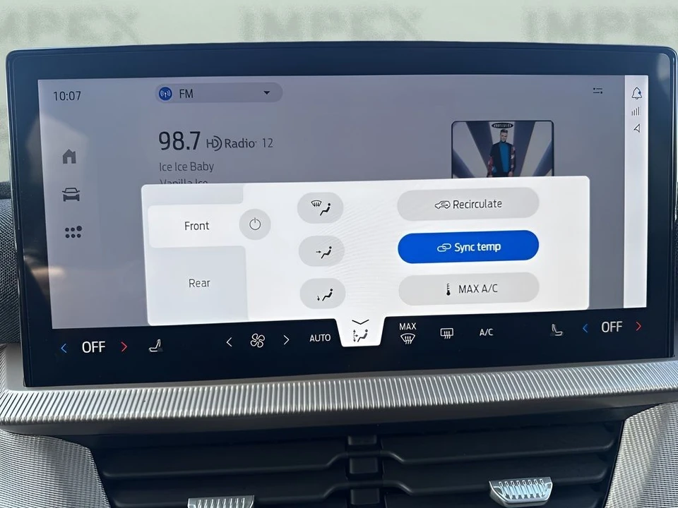 2026 Ford Explorer 6th Gen - Image 18 of 21