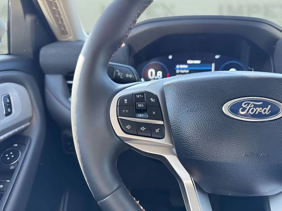 2026 Ford Explorer 6th Gen - Image 15 of 21