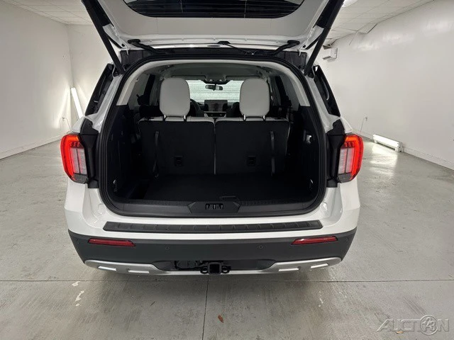 2026 Ford Explorer 6th Gen - Image 6 of 12