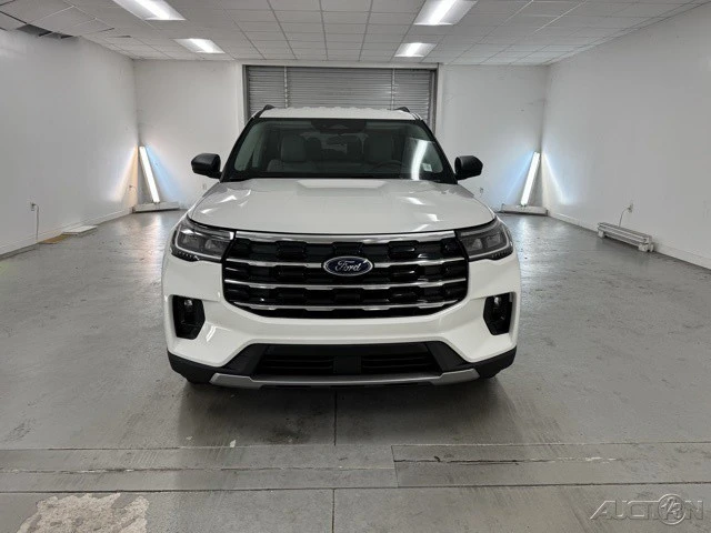 2026 Ford Explorer 6th Gen - Image 2 of 12