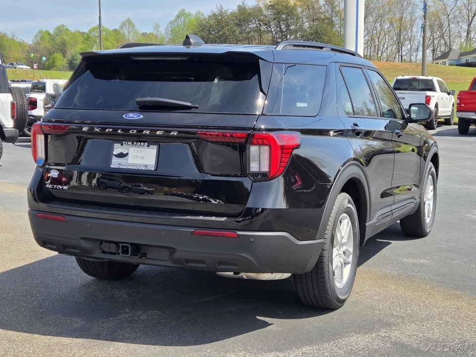 2026 Ford Explorer 6th Gen - Image 3 of 21