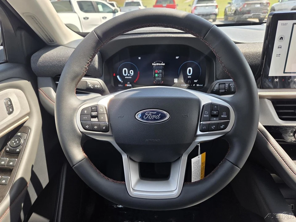 2026 Ford Explorer 6th Gen - Image 8 of 21