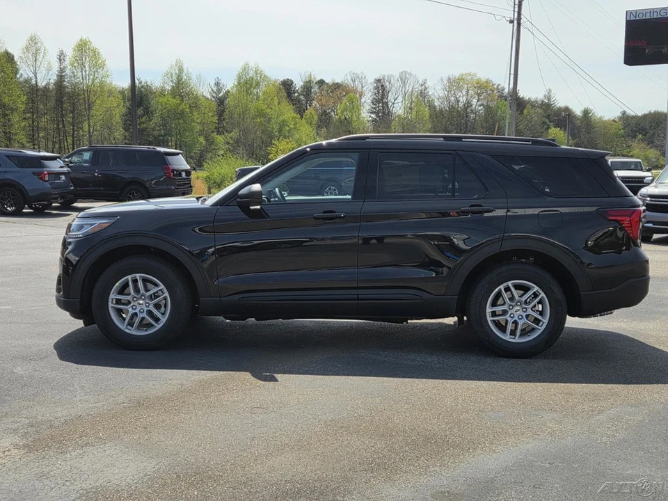 2026 Ford Explorer 6th Gen - Image 9 of 21
