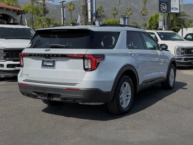 2026 Ford Explorer 6th Gen - Image 8 of 31
