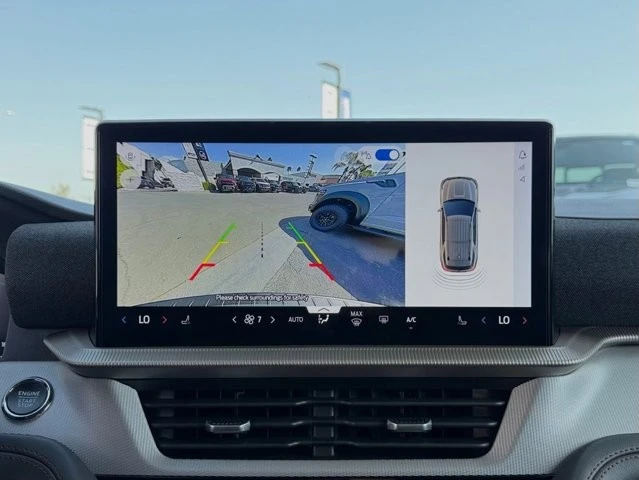 2026 Ford Explorer 6th Gen - Image 25 of 31