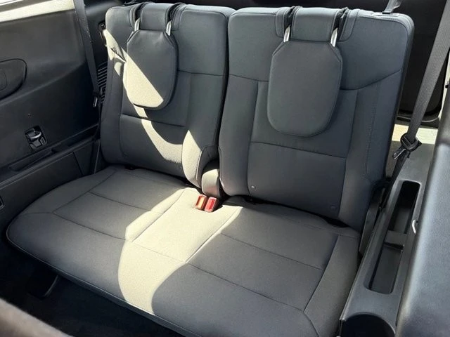 2026 Ford Explorer 6th Gen - Image 30 of 31