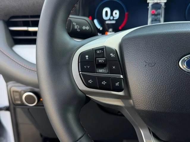 2026 Ford Explorer 6th Gen - Image 21 of 31