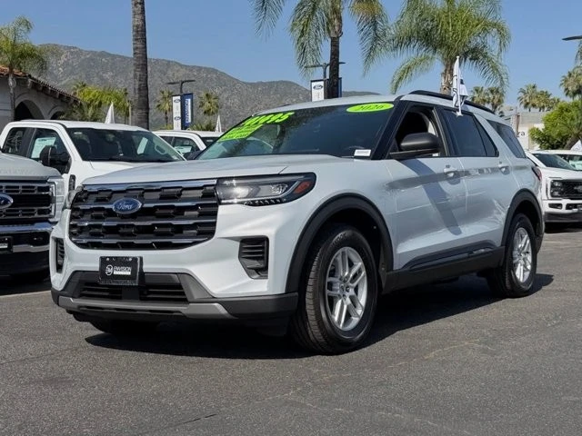2026 Ford Explorer 6th Gen - Image 4 of 31