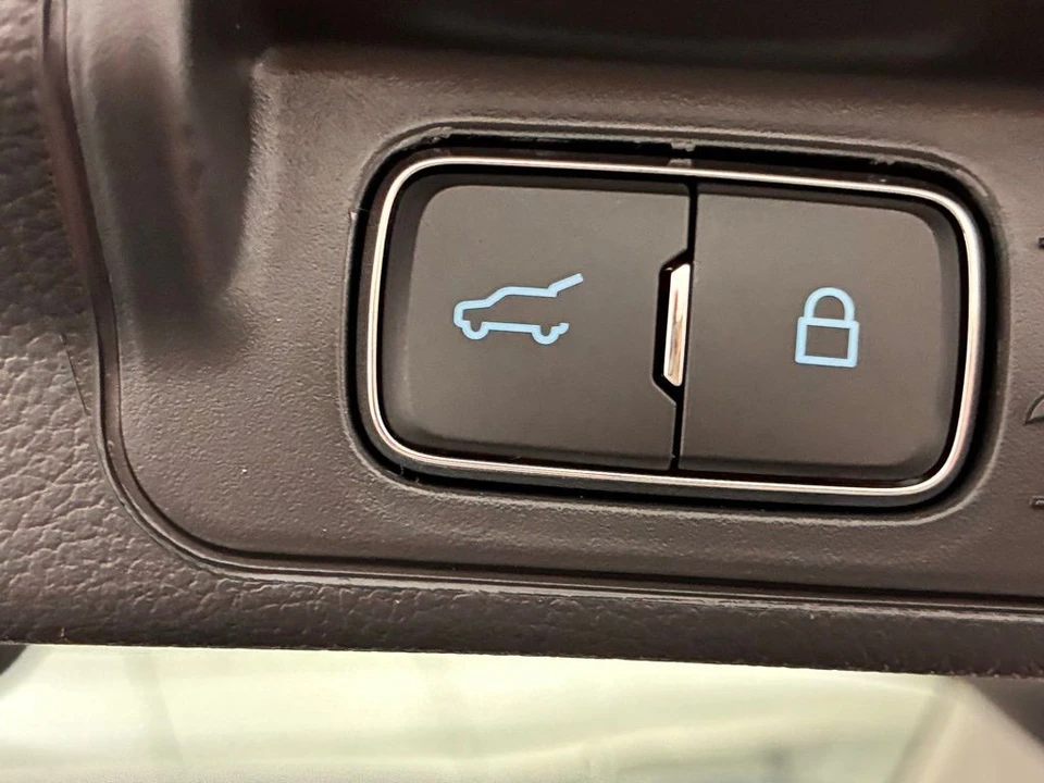 2026 Ford Explorer 6th Gen - Image 11 of 12