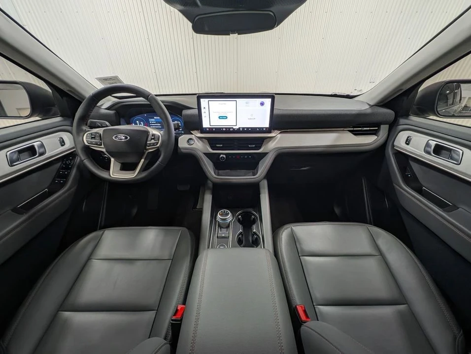 2026 Ford Explorer 6th Gen - Image 3 of 12