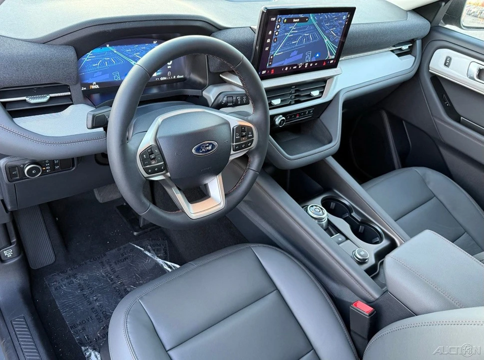 2026 Ford Explorer 6th Gen - Image 14 of 21
