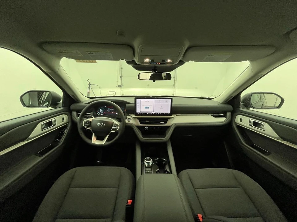 2026 Ford Explorer 6th Gen - Image 2 of 12