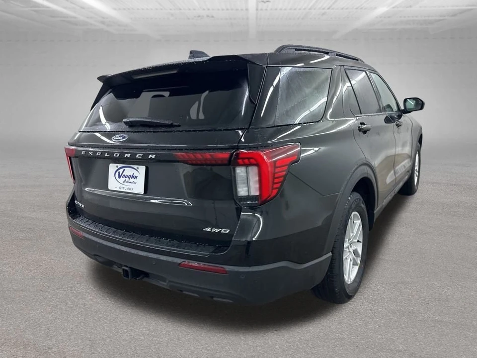 2026 Ford Explorer 6th Gen - Image 11 of 12