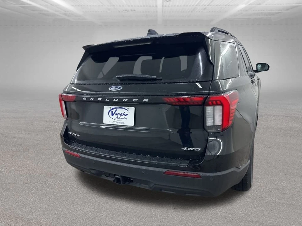2026 Ford Explorer 6th Gen - Image 10 of 12