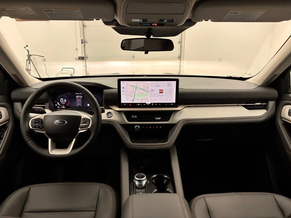 2026 Ford Explorer 6th Gen - Image 2 of 12