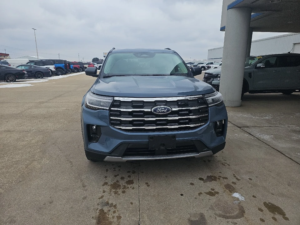 2026 Ford Explorer 6th Gen - Image 3 of 20