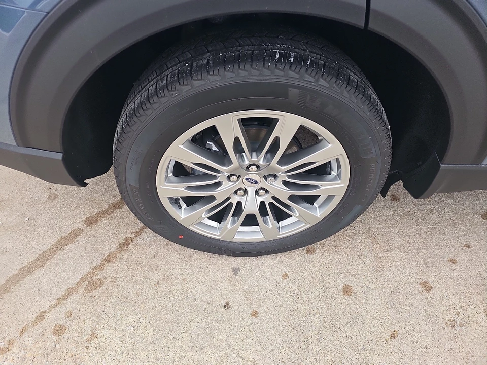 2026 Ford Explorer 6th Gen - Image 9 of 20