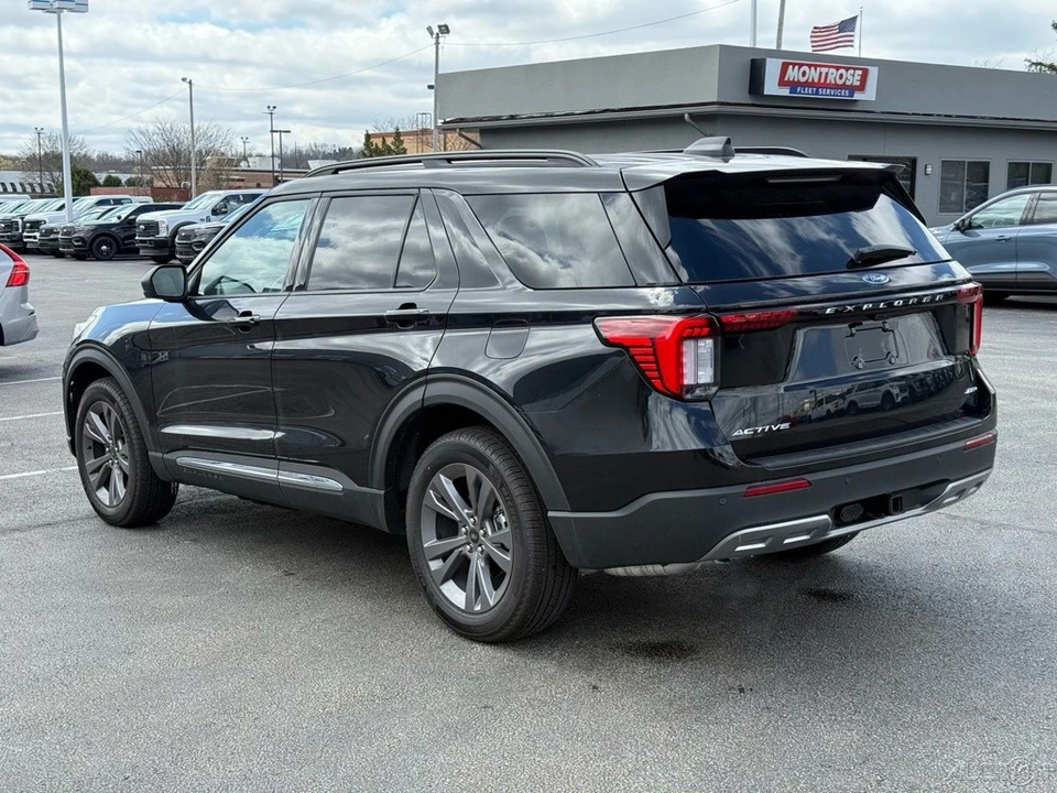 2026 Ford Explorer 6th Gen - Image 3 of 12